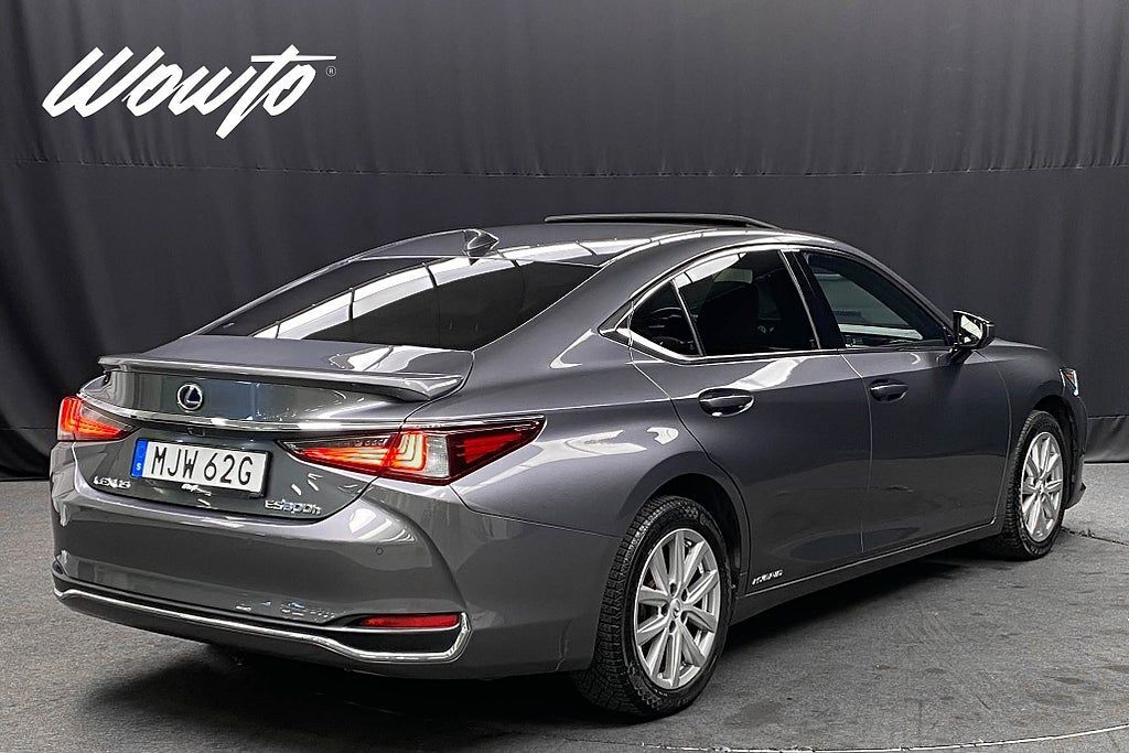 Lexus ES 2020, photo 4/10