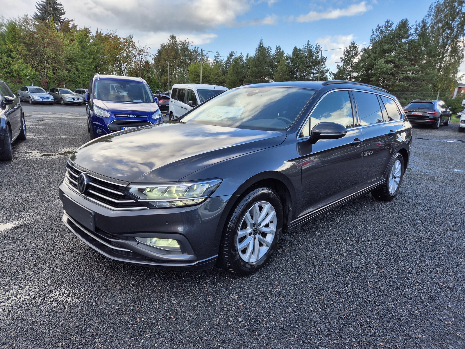 Volkswagen Passat 2022, photo 2/23