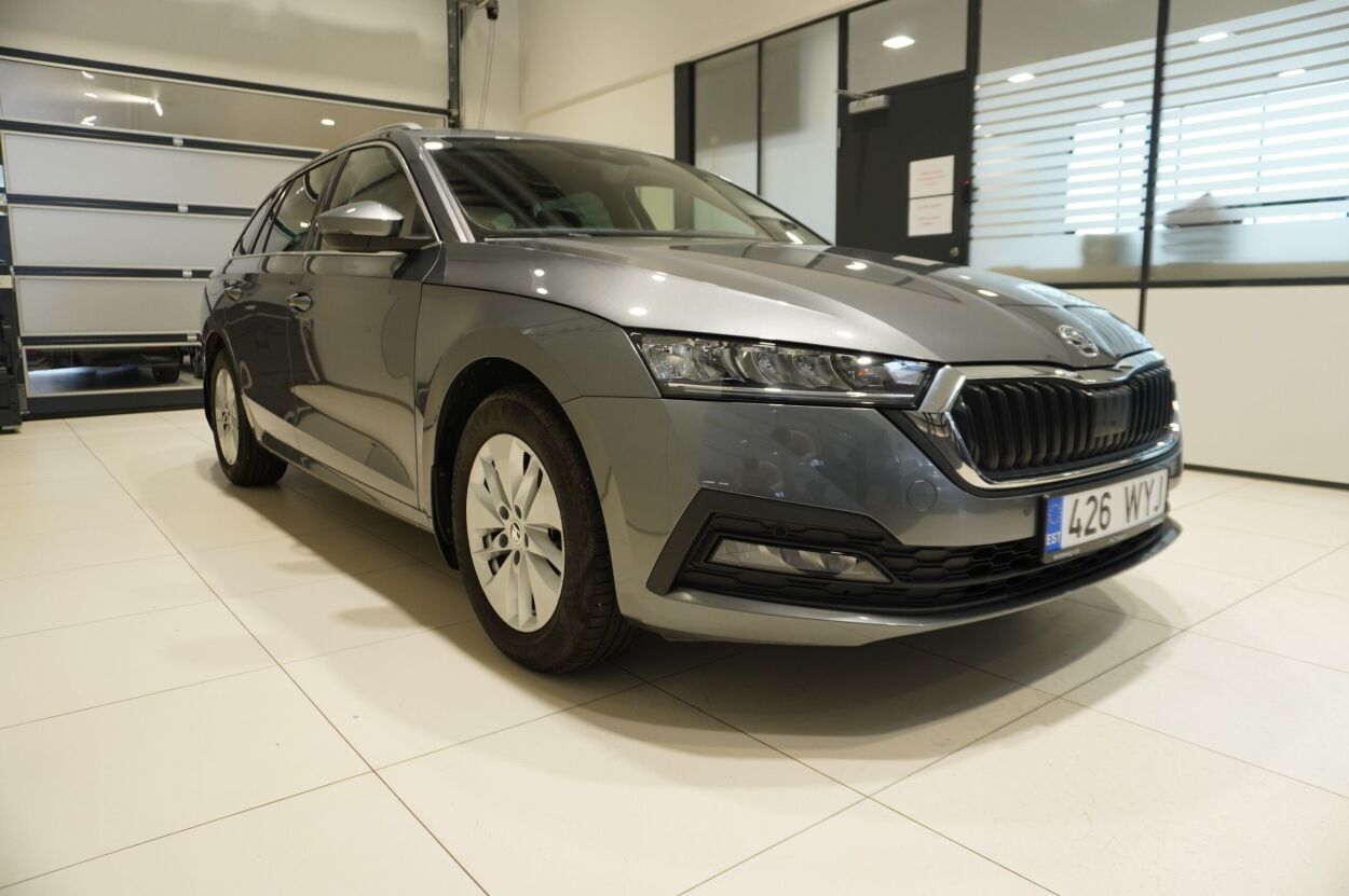 Škoda Octavia 2024, photo 4/10