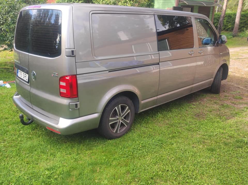 Volkswagen Transporter 2015, kuva 2/5