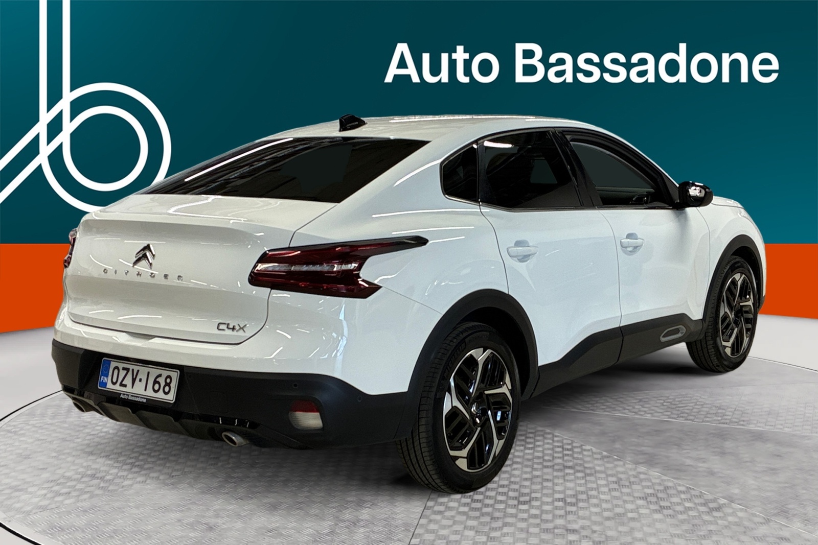 Citroën C4 X 2023, photo 5/10