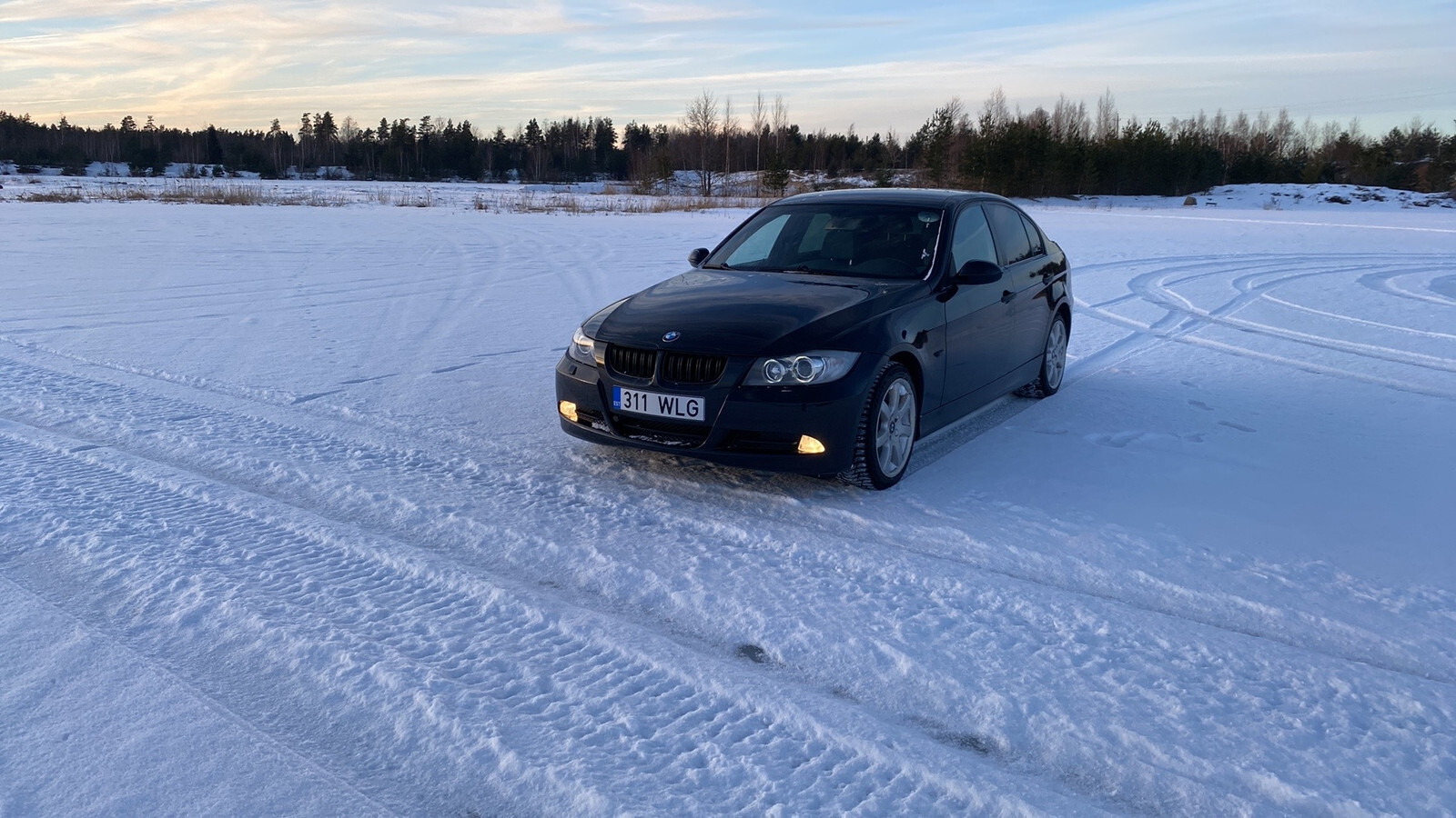 BMW 320 2005, photo 2/3