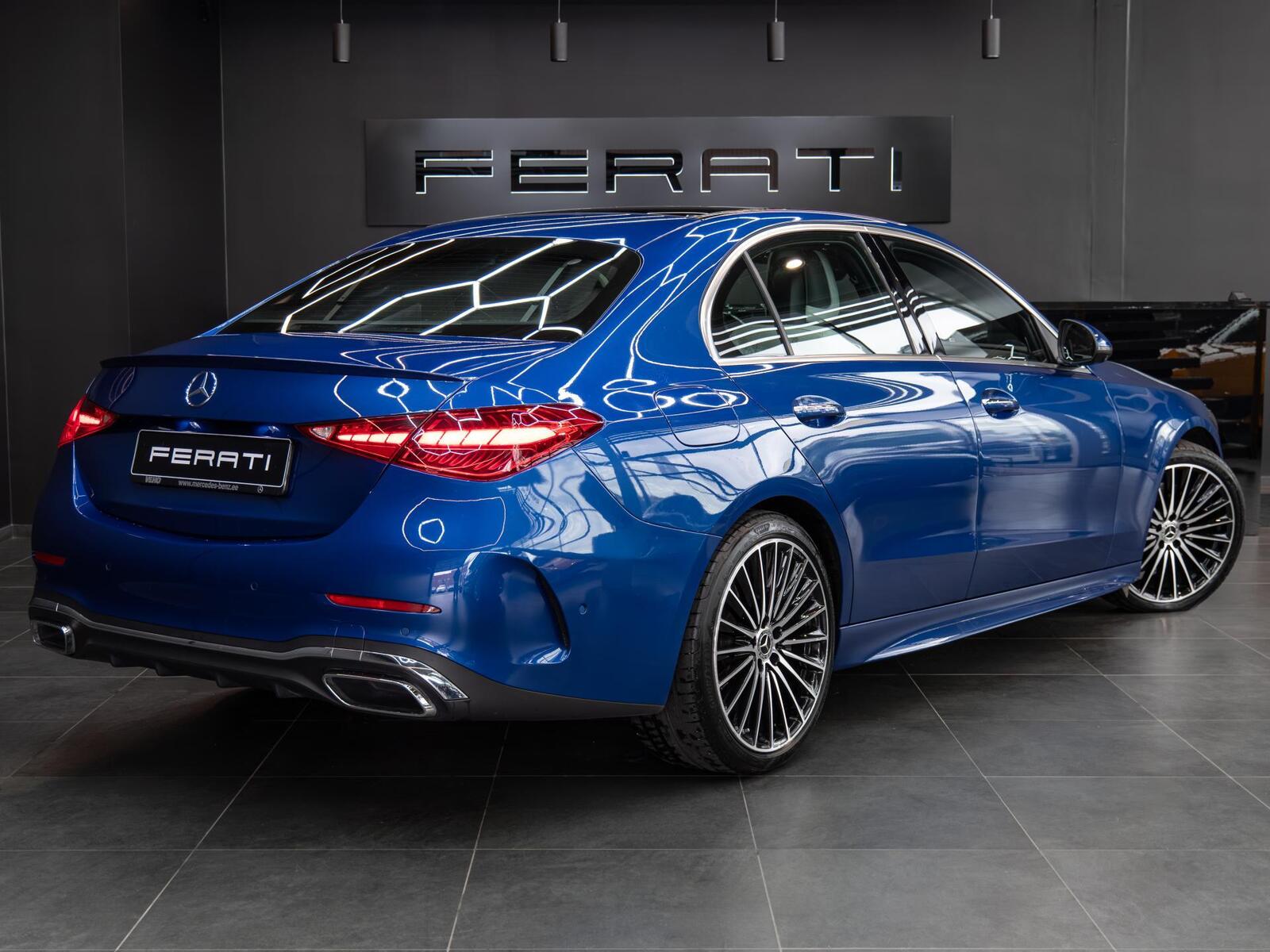 Mercedes-Benz C 300 2023, photo 2/15