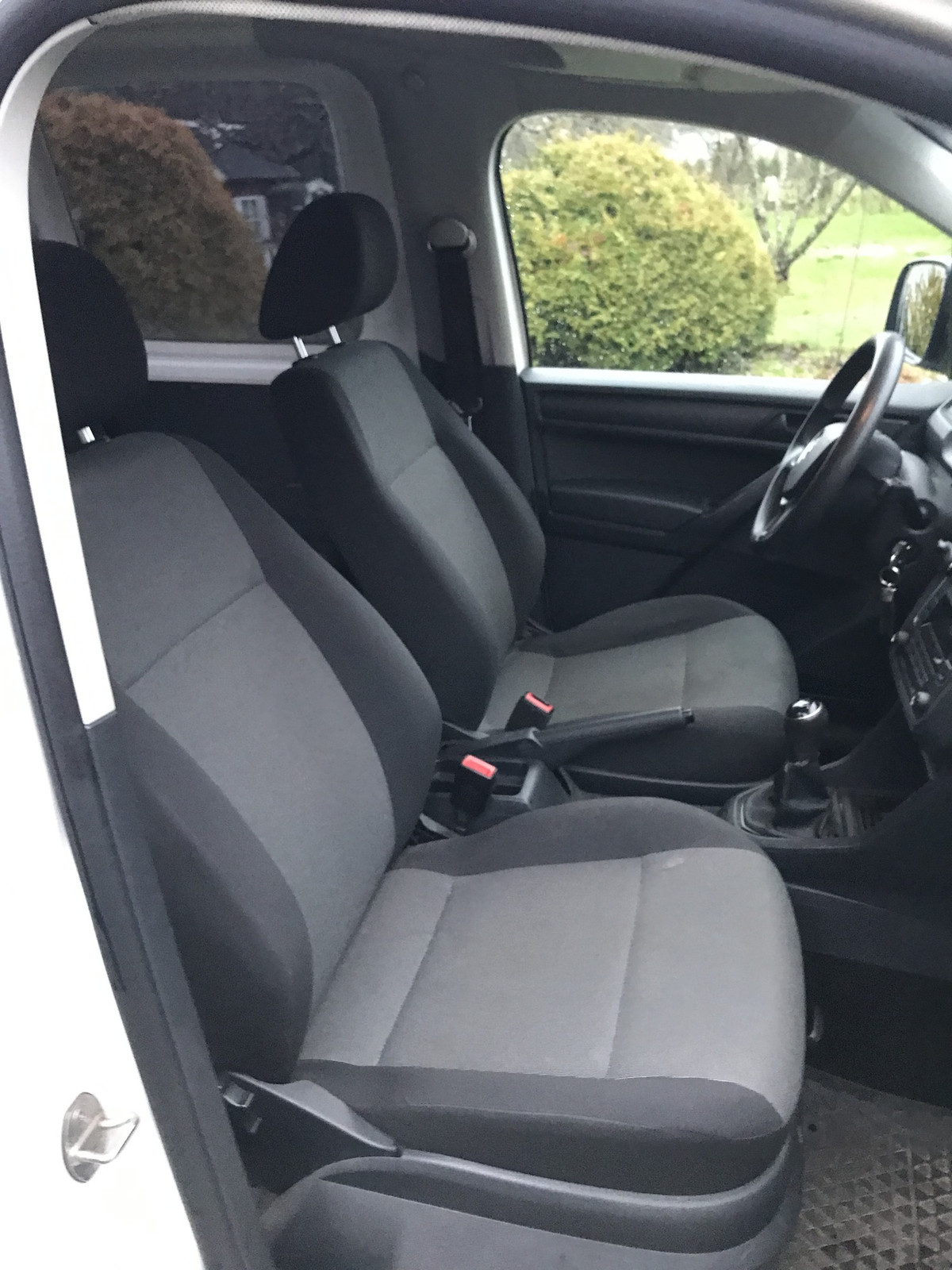 Volkswagen Caddy 2016, kuva 6/8