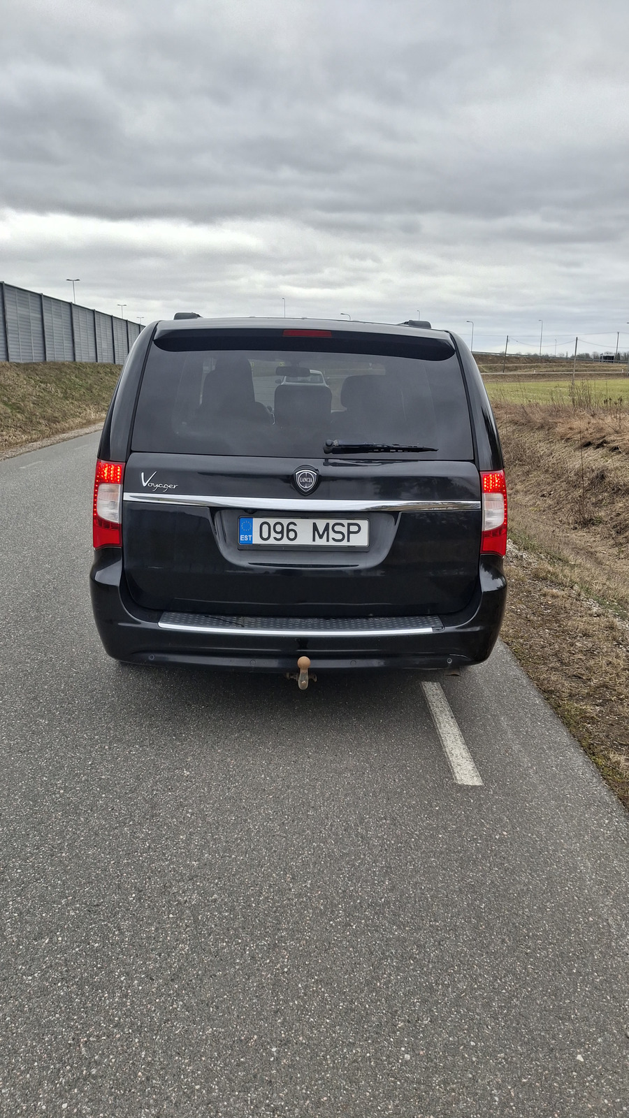 Lancia Voyager 2012, kuva 5/10