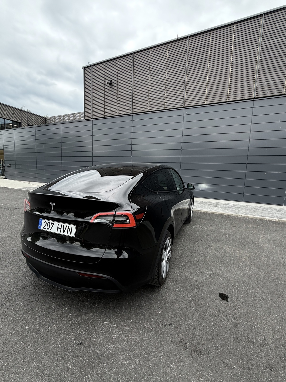 Tesla Model Y 2022, photo 5/10
