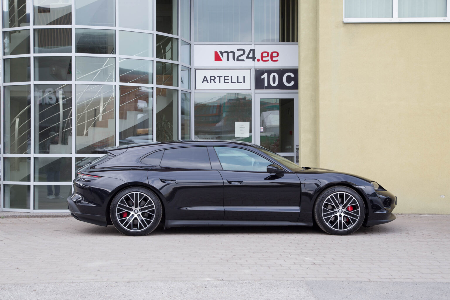 Porsche Taycan 2022, photo 3/10