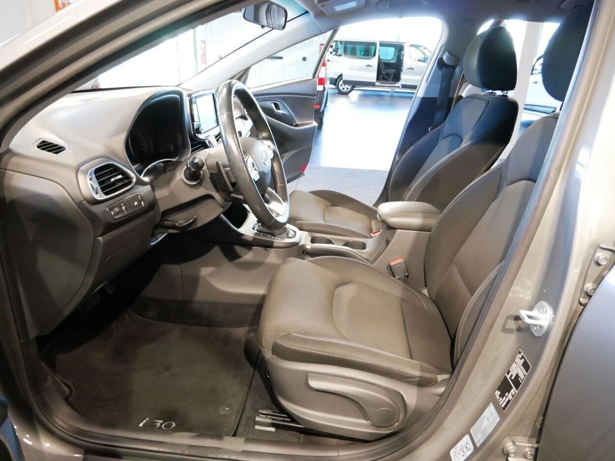 Hyundai i30 2020, photo 7/12
