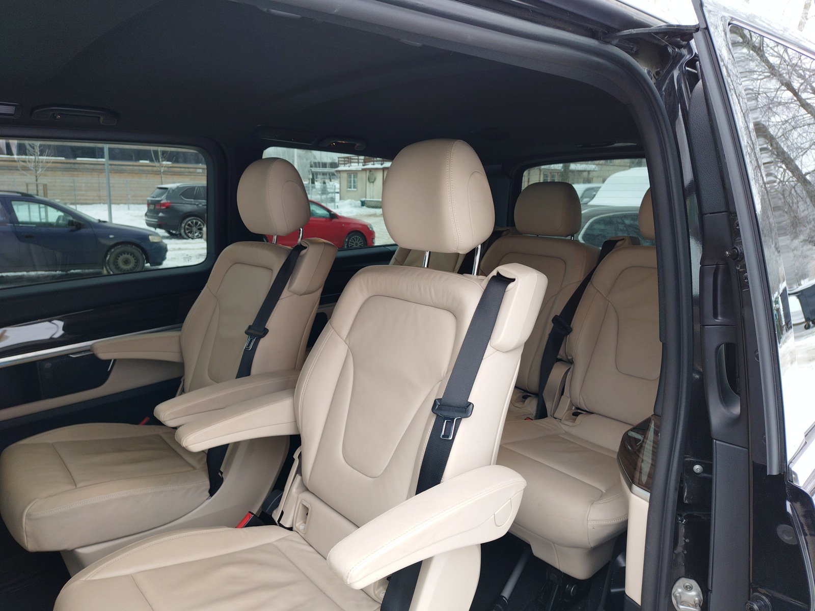Mercedes-Benz V 250 2022, kuva 3/14