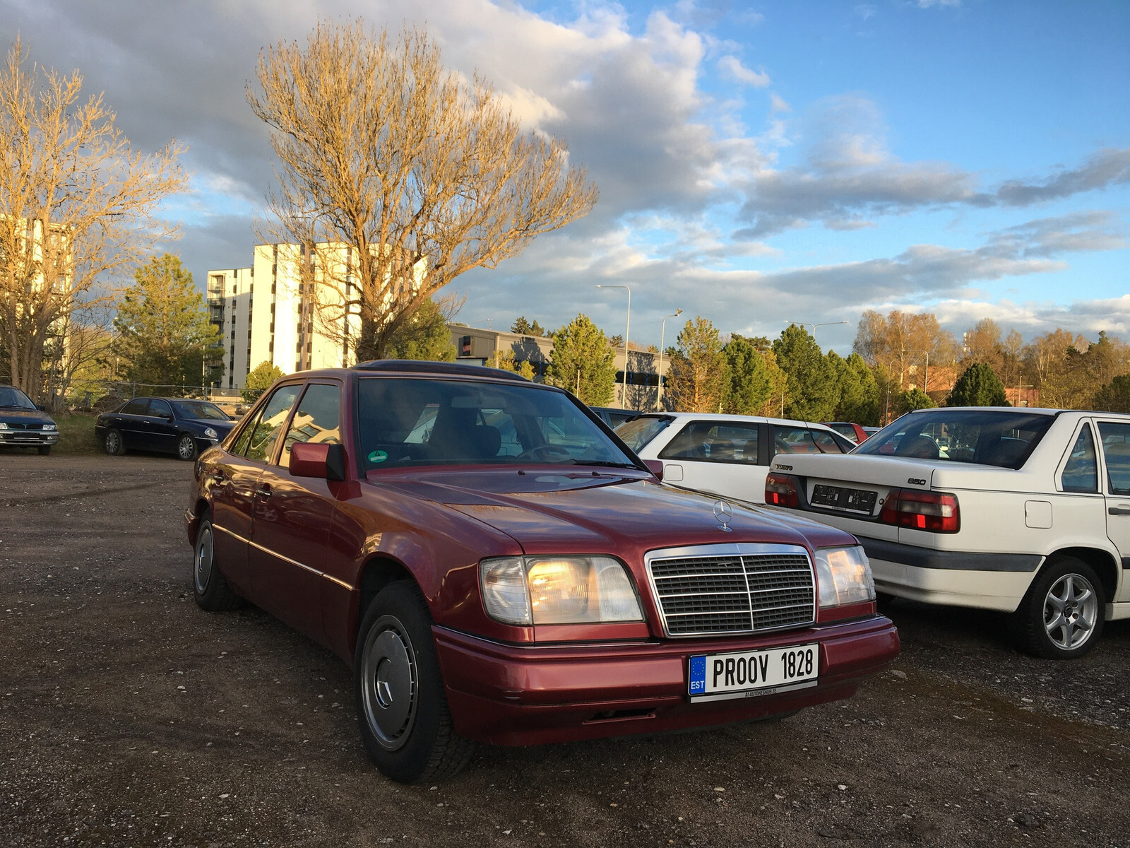 Mercedes-Benz E 200