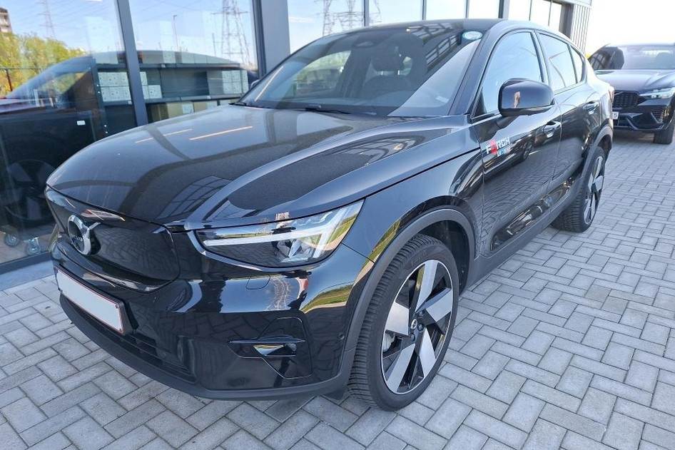 Volvo C40, 300 kW, электричество, автомат, полный привод