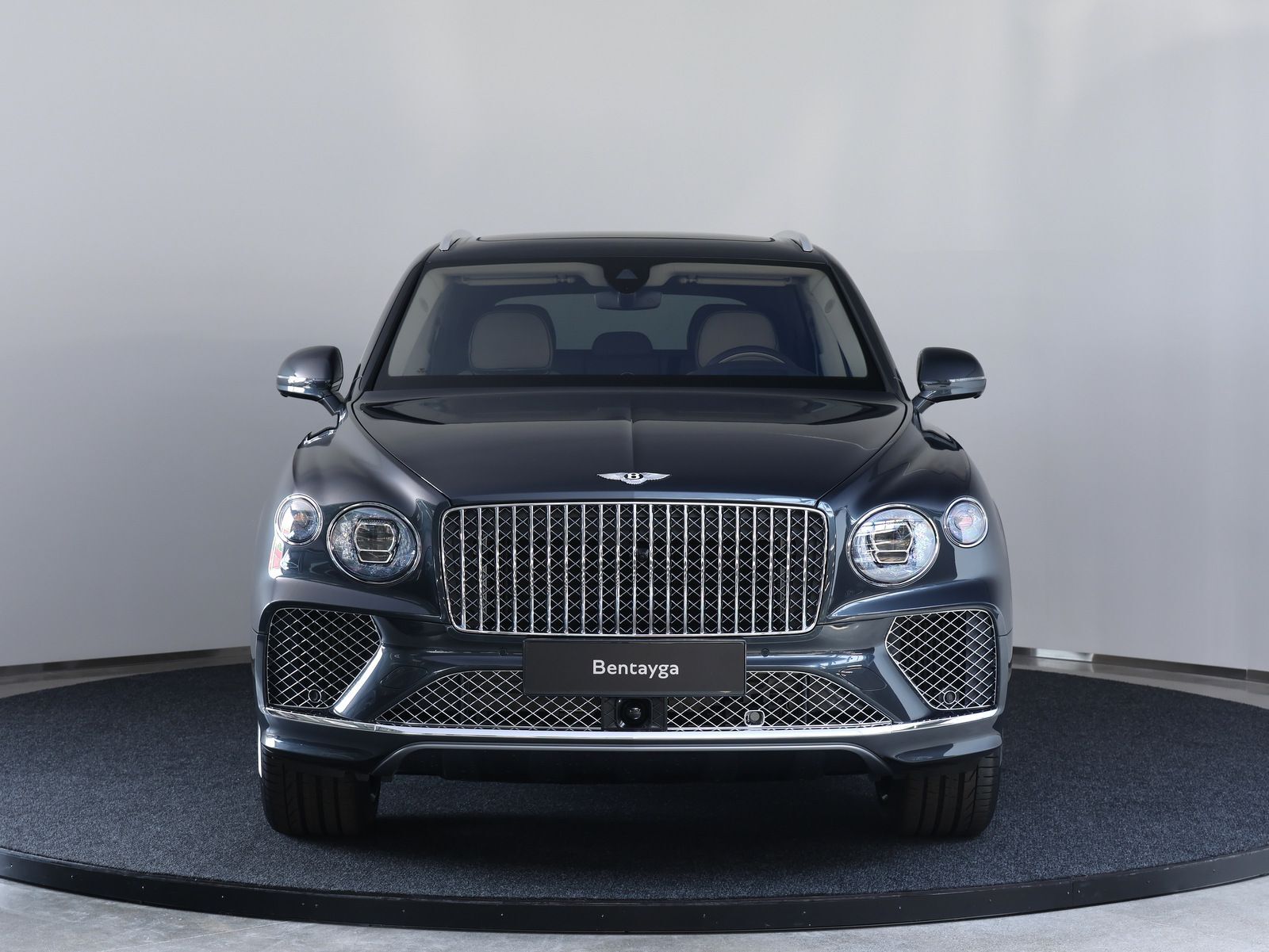 Bentley Bentayga 2026, photo 3/22
