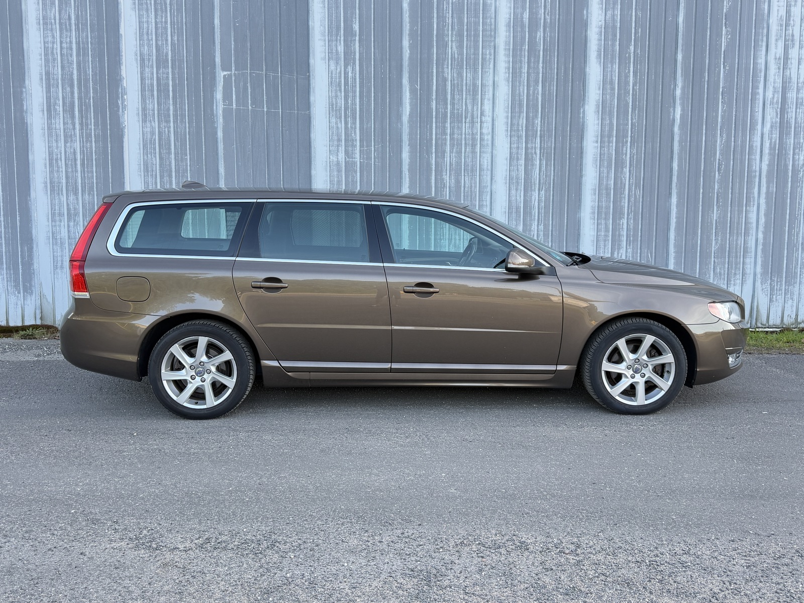 Volvo V70 2014, kuva 6/24