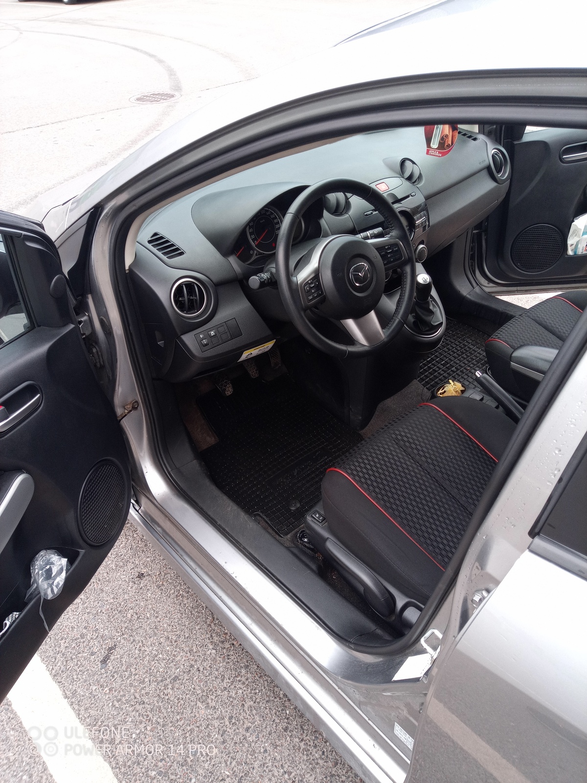 Mazda 2 2013, photo 4/6