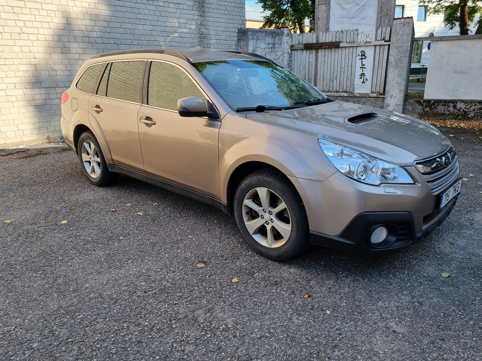 Subaru Legacy 2013, photo 3/9