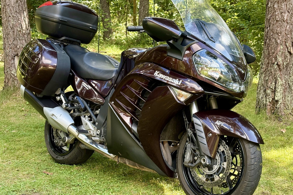 Kawasaki 1400 GTR ABS, 2013, 1.4, 114 kW, bensiin, manuaal, tagavedu