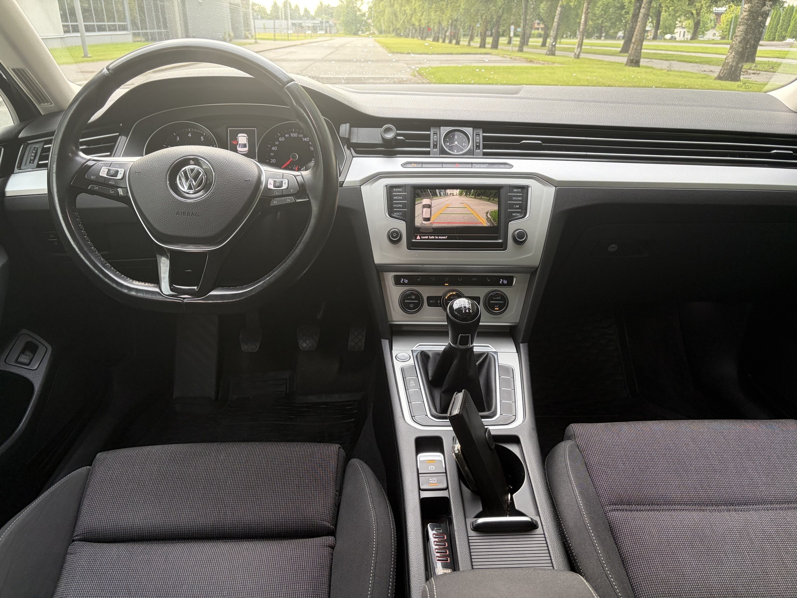 Volkswagen Passat 2016, photo 4/11