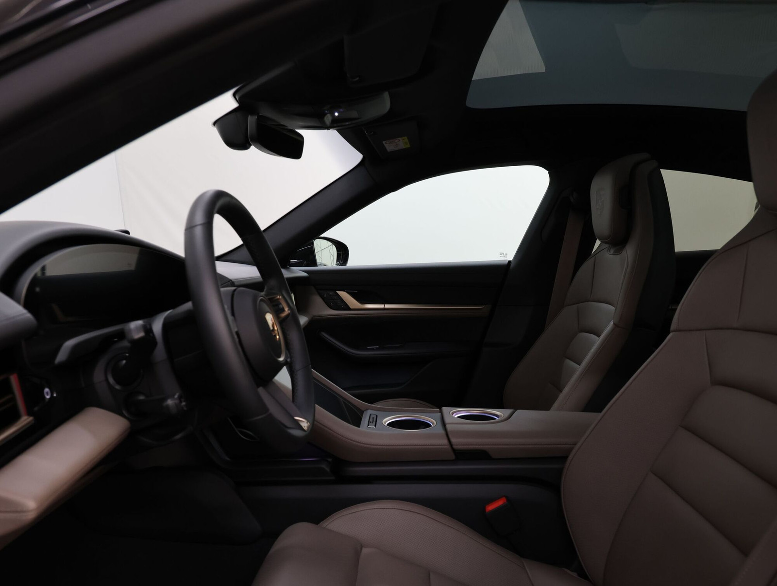 Porsche Taycan 4S 2024, photo 6/21