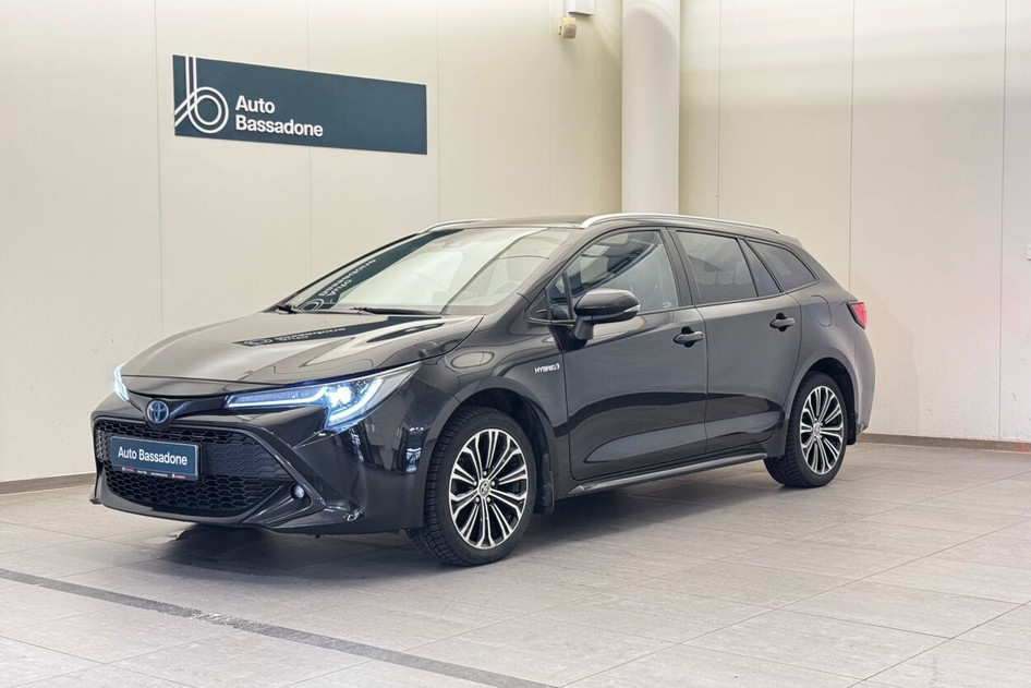 Toyota Corolla, 2020, 1.8, 72 kW, hybrid (petrol/electric), automatic, front-wheel drive