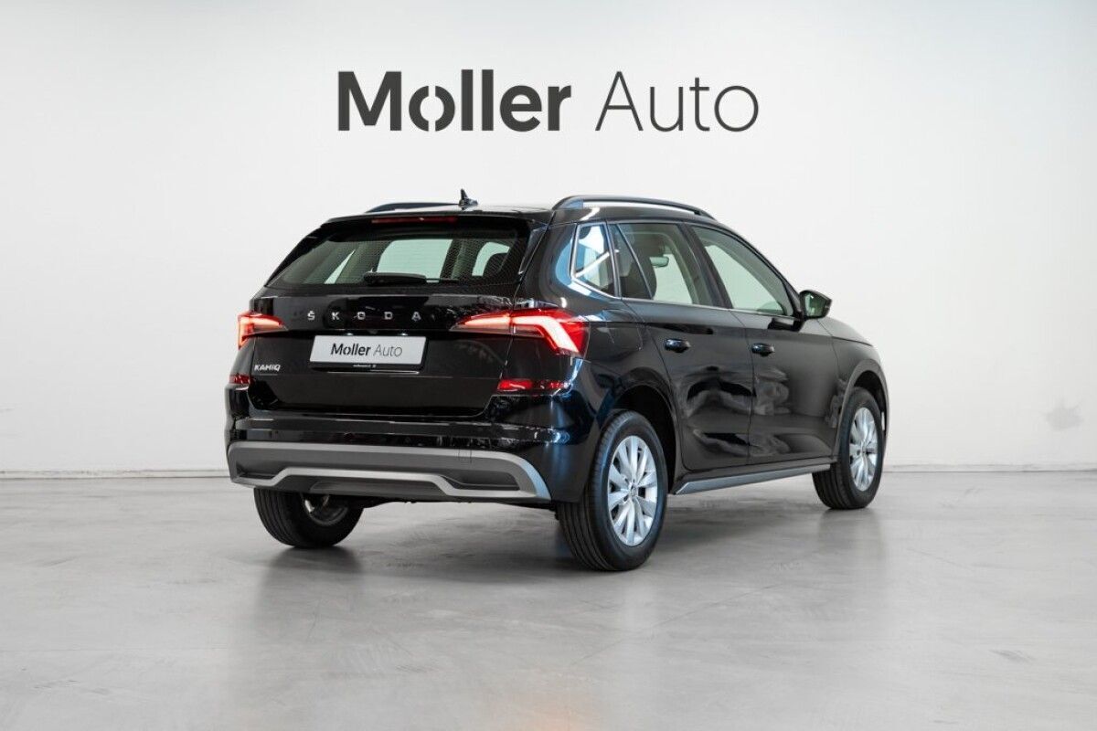 Škoda Kamiq 2023, photo 7/10