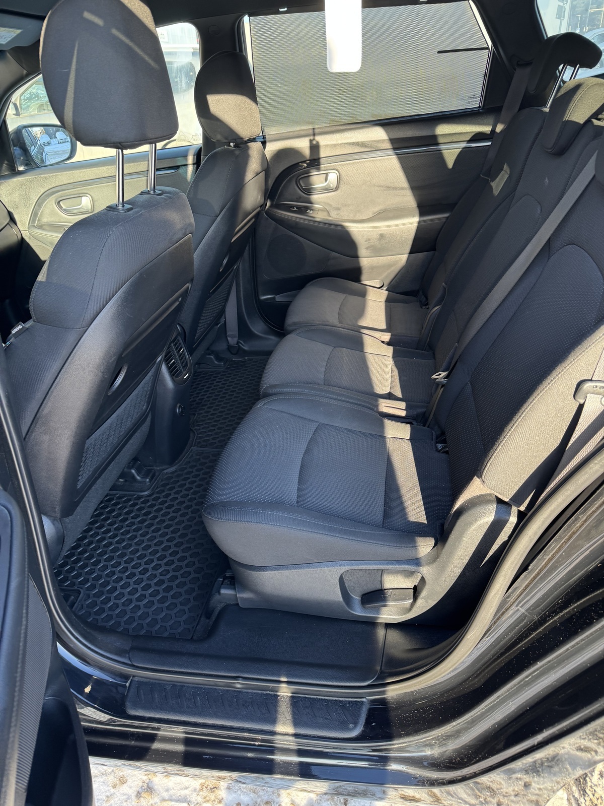 Kia Carens 2017, photo 7/8