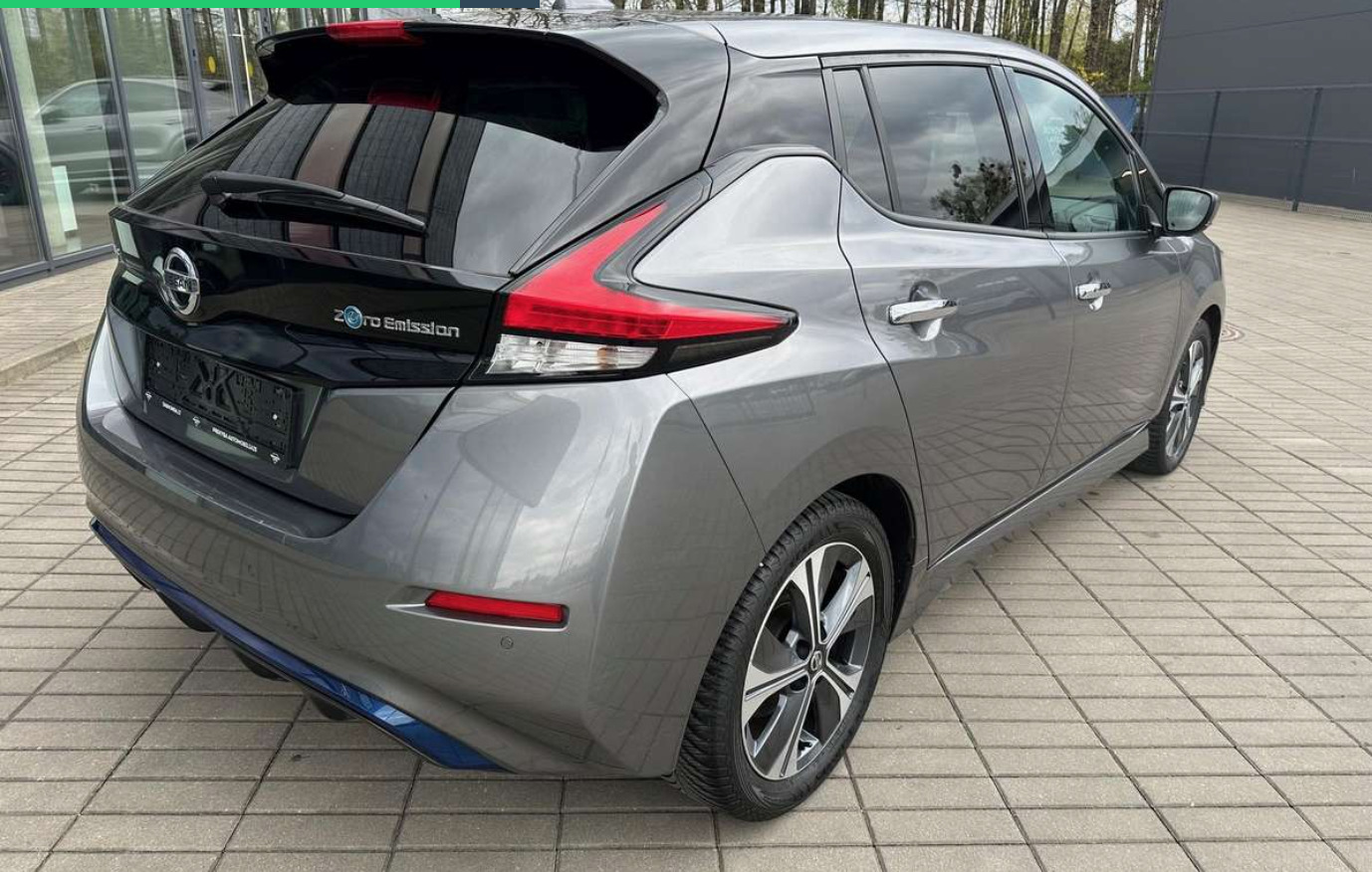 Nissan Leaf 2021, photo 3/16