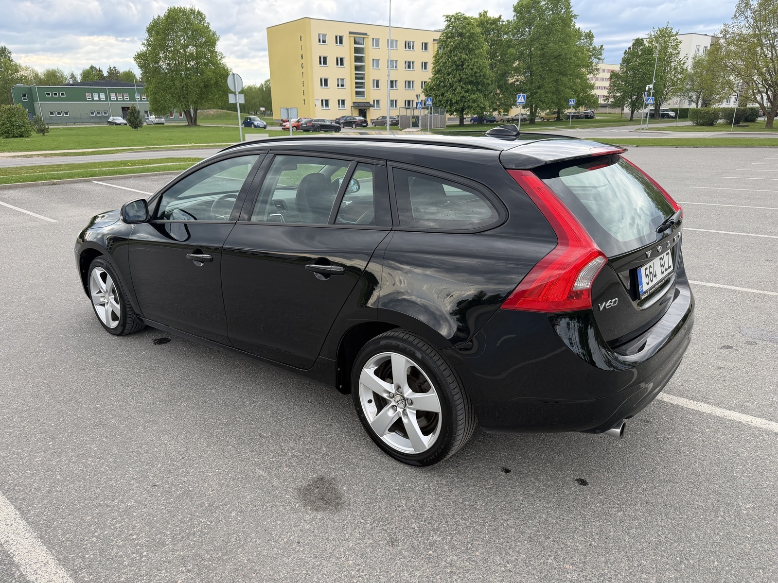 Volvo V60 2014, kuva 5/14