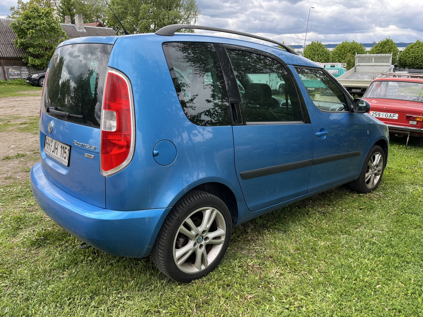 Škoda Roomster 2008, kuva 2/8