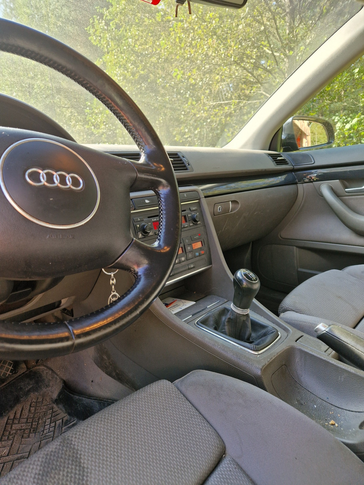 Audi A4 2003, kuva 3/4