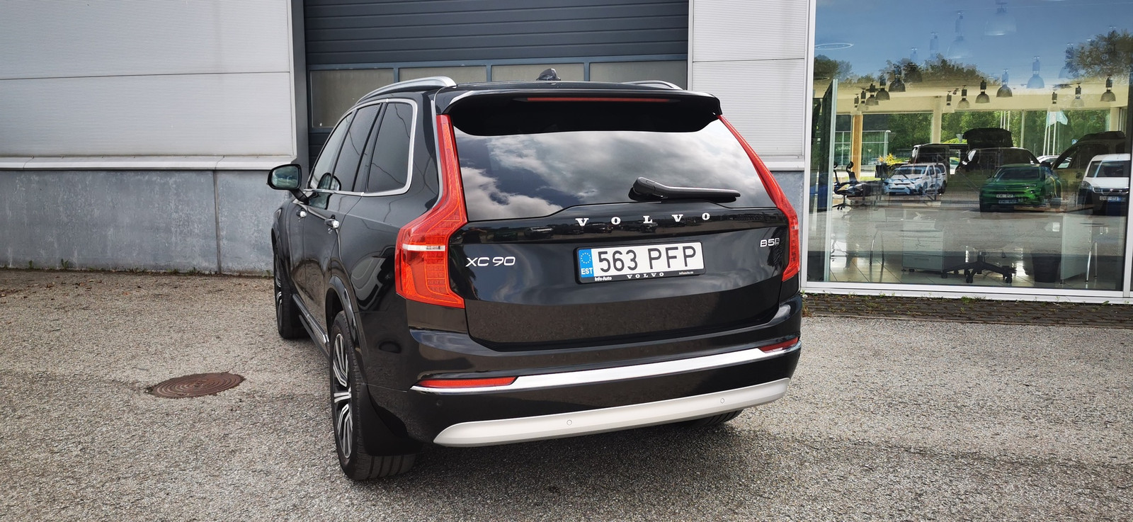 Volvo XC90 2022, photo 2/12