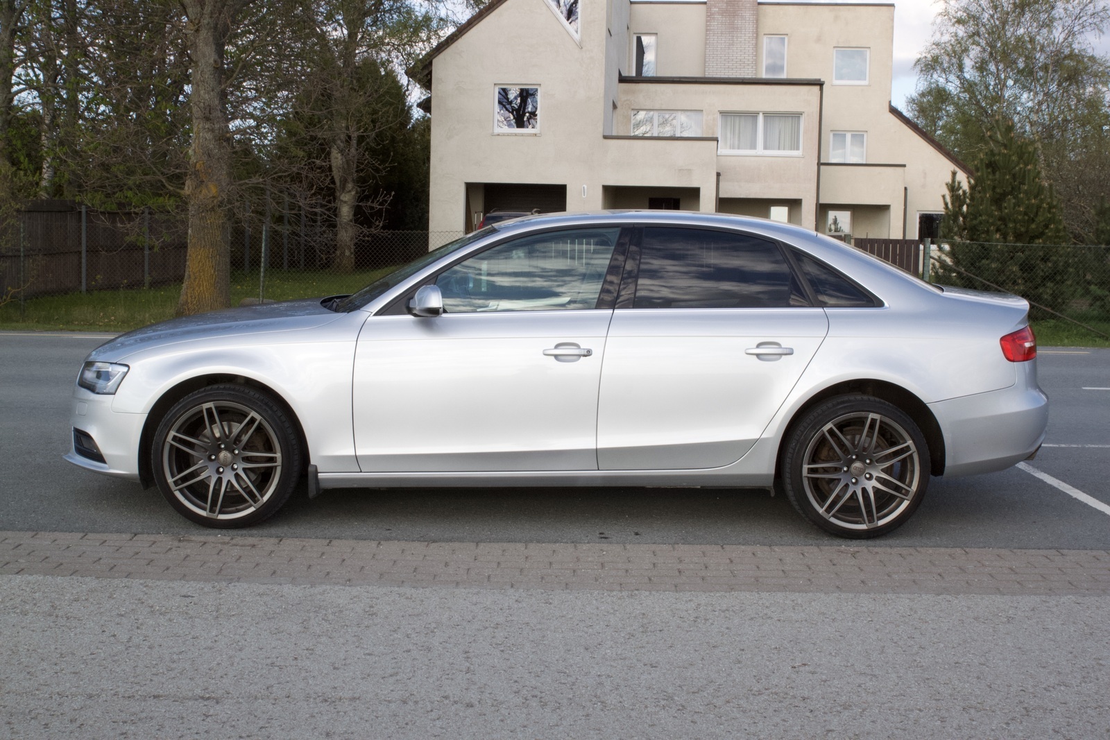 Audi A4 2013, kuva 4/18