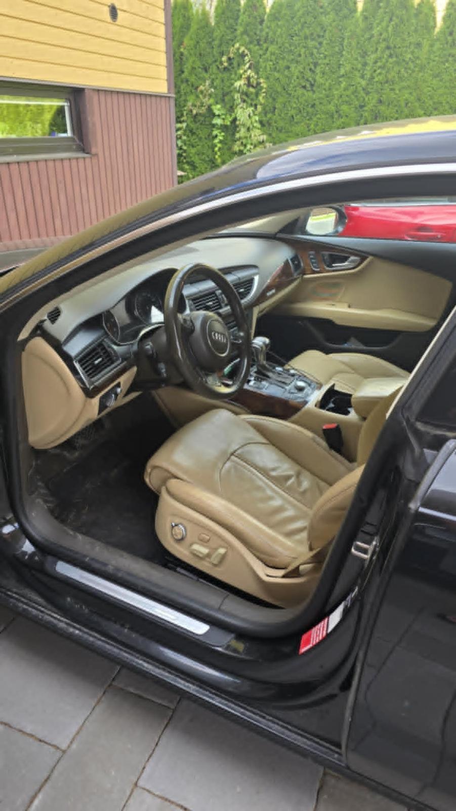 Audi A7 2011, kuva 7/9