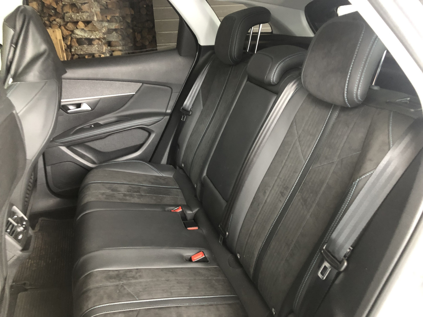 Peugeot 3008 2020, photo 6/7