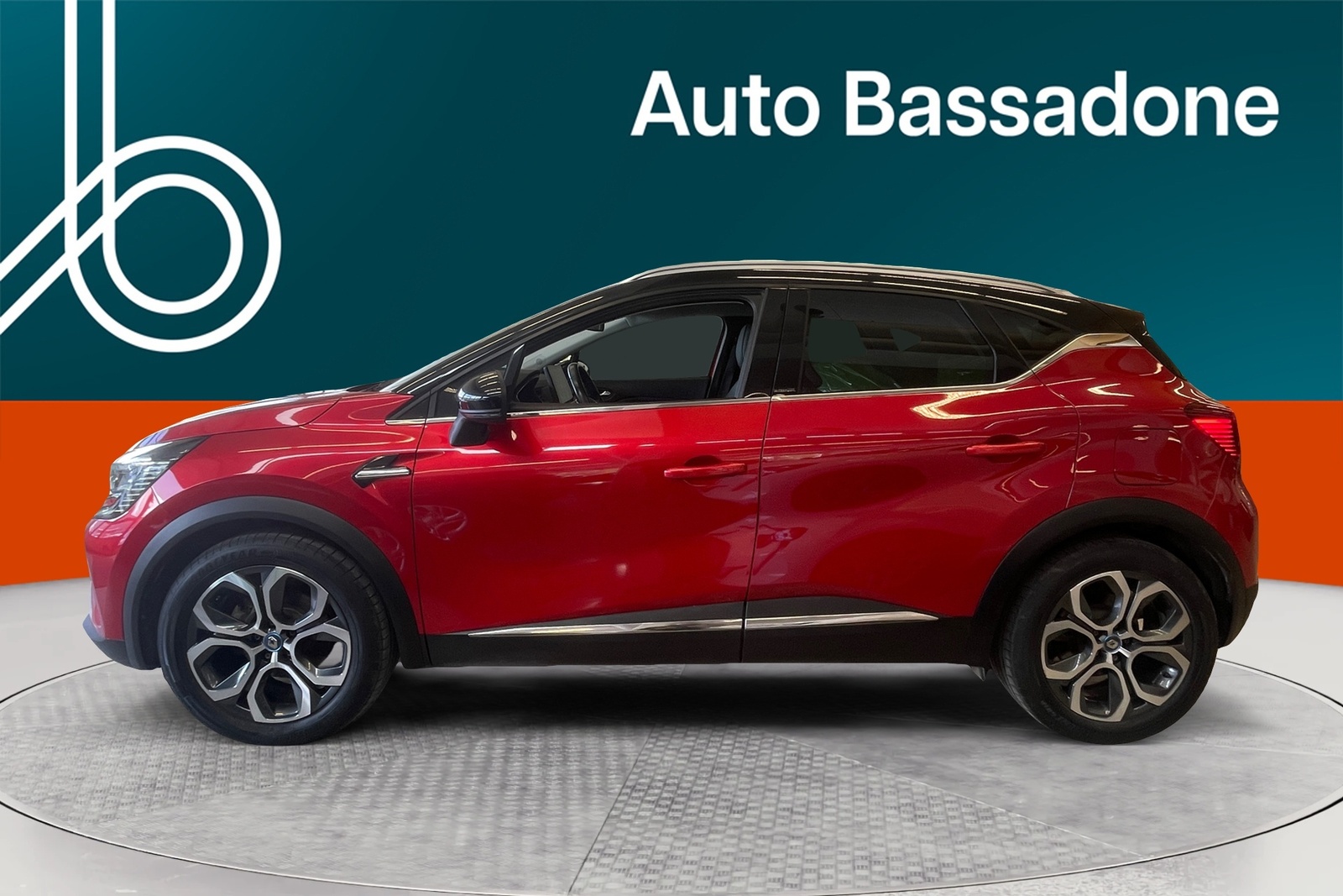 Renault Captur 2021, photo 2/18