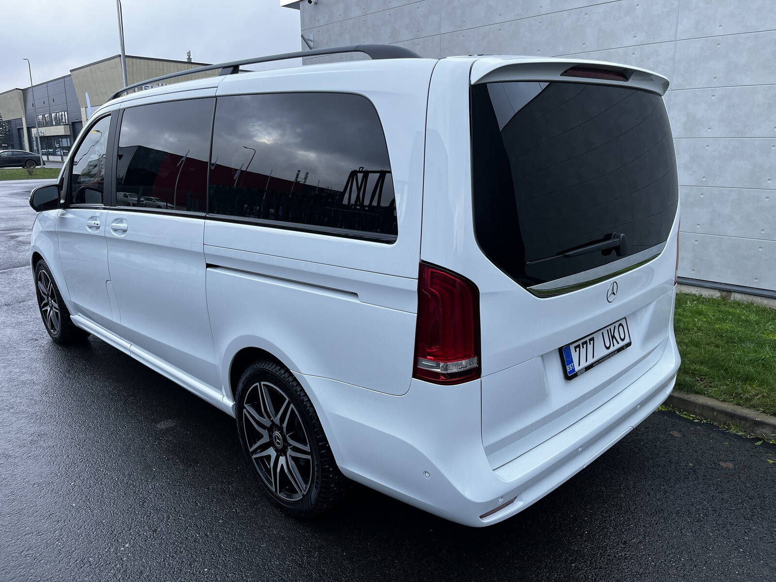 Mercedes-Benz V-KLASSE 2023, photo 4/15