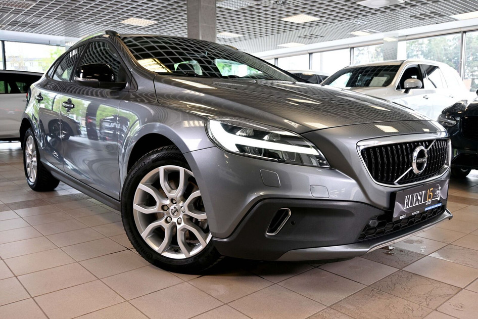 Volvo V40 Cross Country, 2016, 2.0, 110 kW, diesel, automatic, front-wheel drive