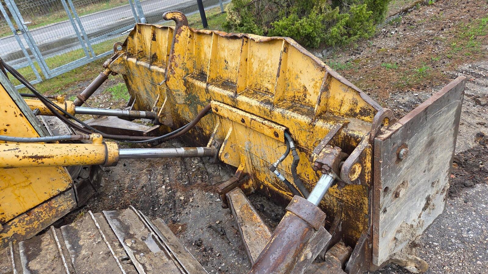 Caterpillar D4H, kuva 7/17