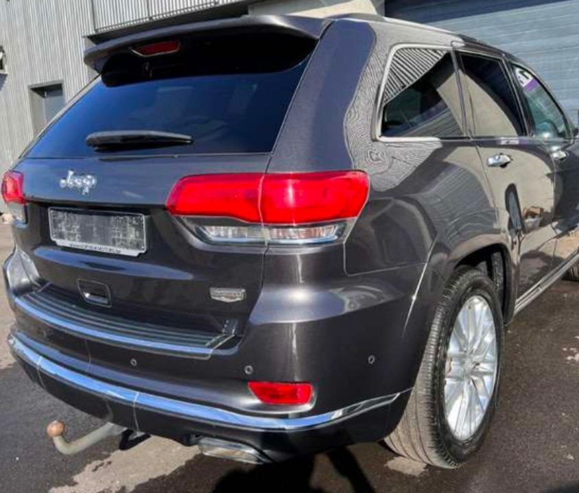 Jeep Grand Cherokee 2018, photo 2/14