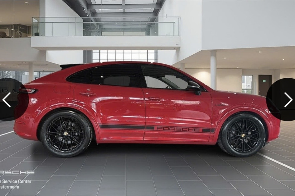 Porsche Cayenne, 2024, 3.0, 324 kW, plug-in hybrid (petrol/electric), automatic, four-wheel drive