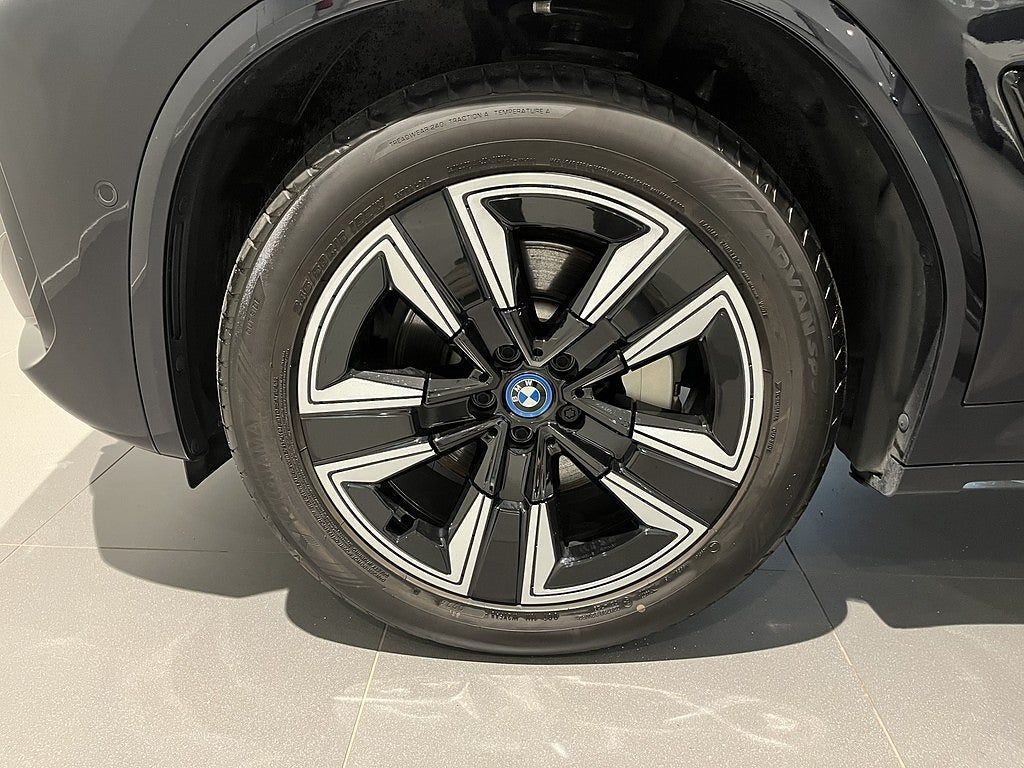 BMW iX3 2024, photo 5/34