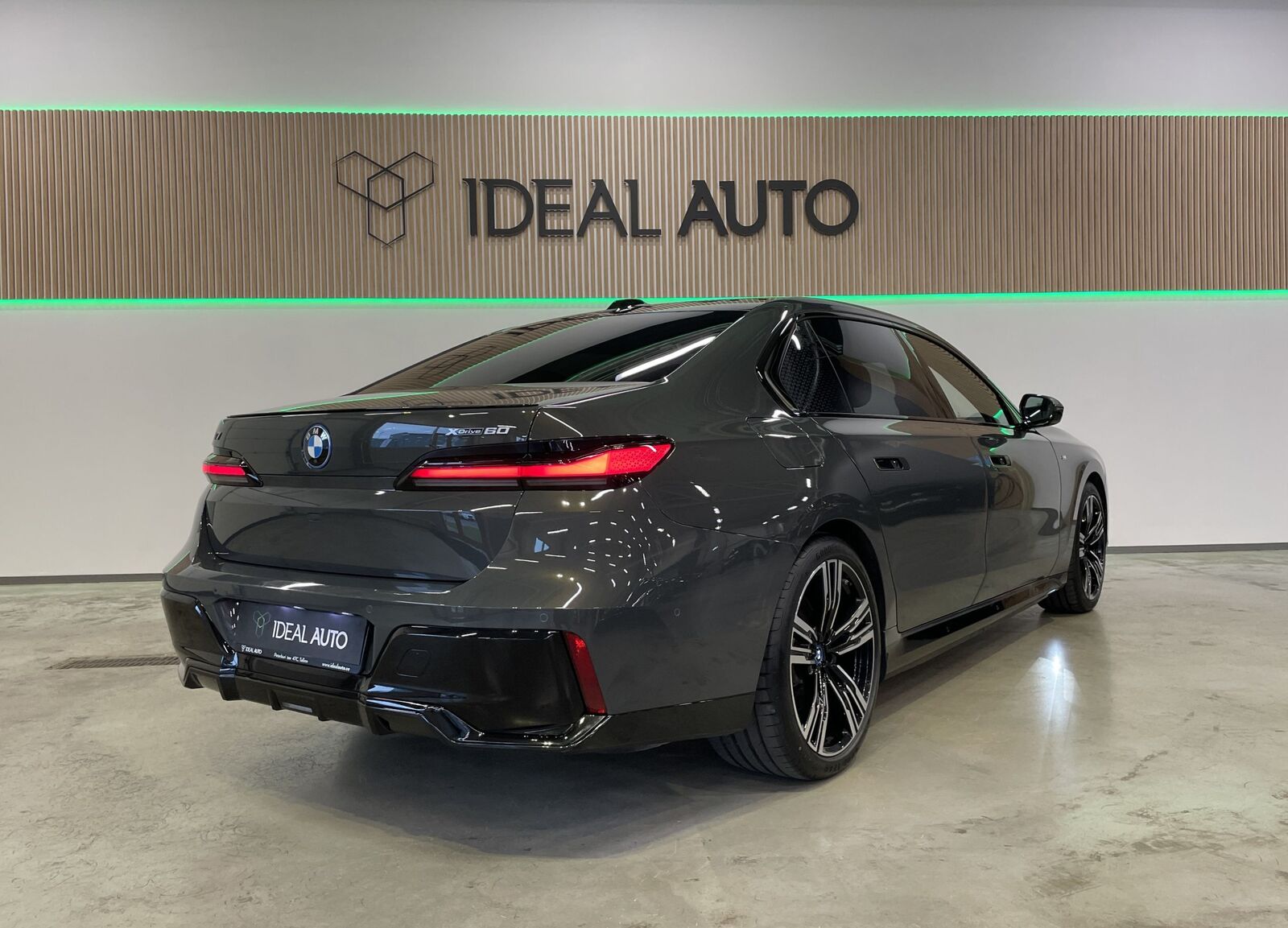 BMW i7 2022, photo 4/10
