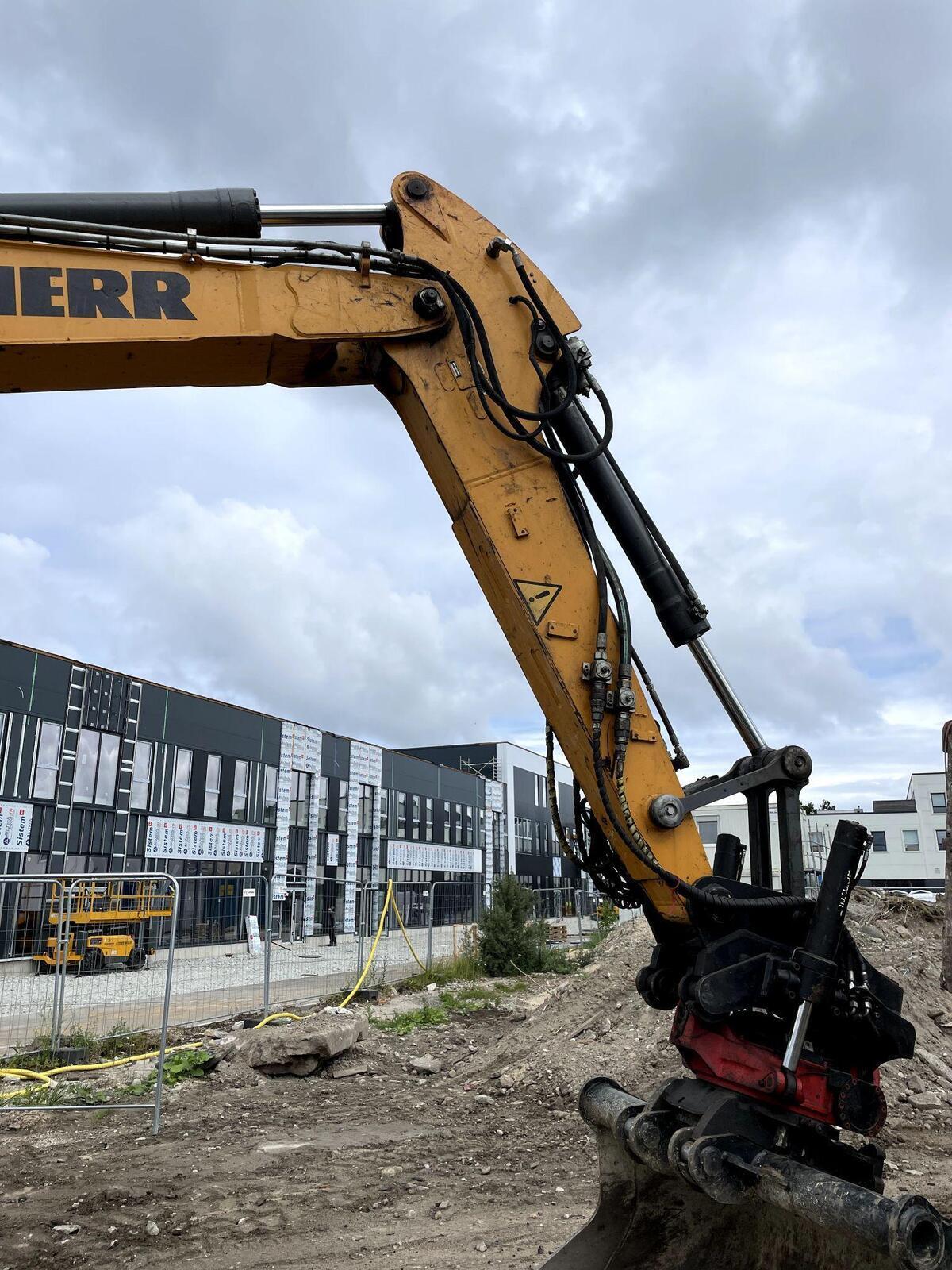 Liebherr R920LC Compact, photo 6/34