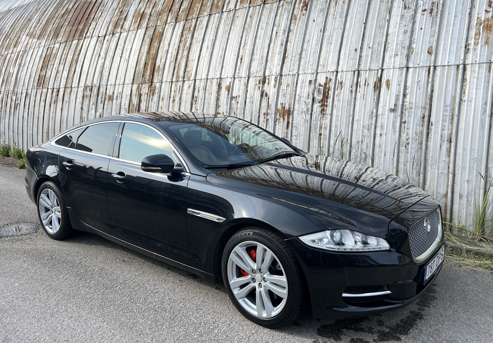 Jaguar XJ 2012, photo 2/11