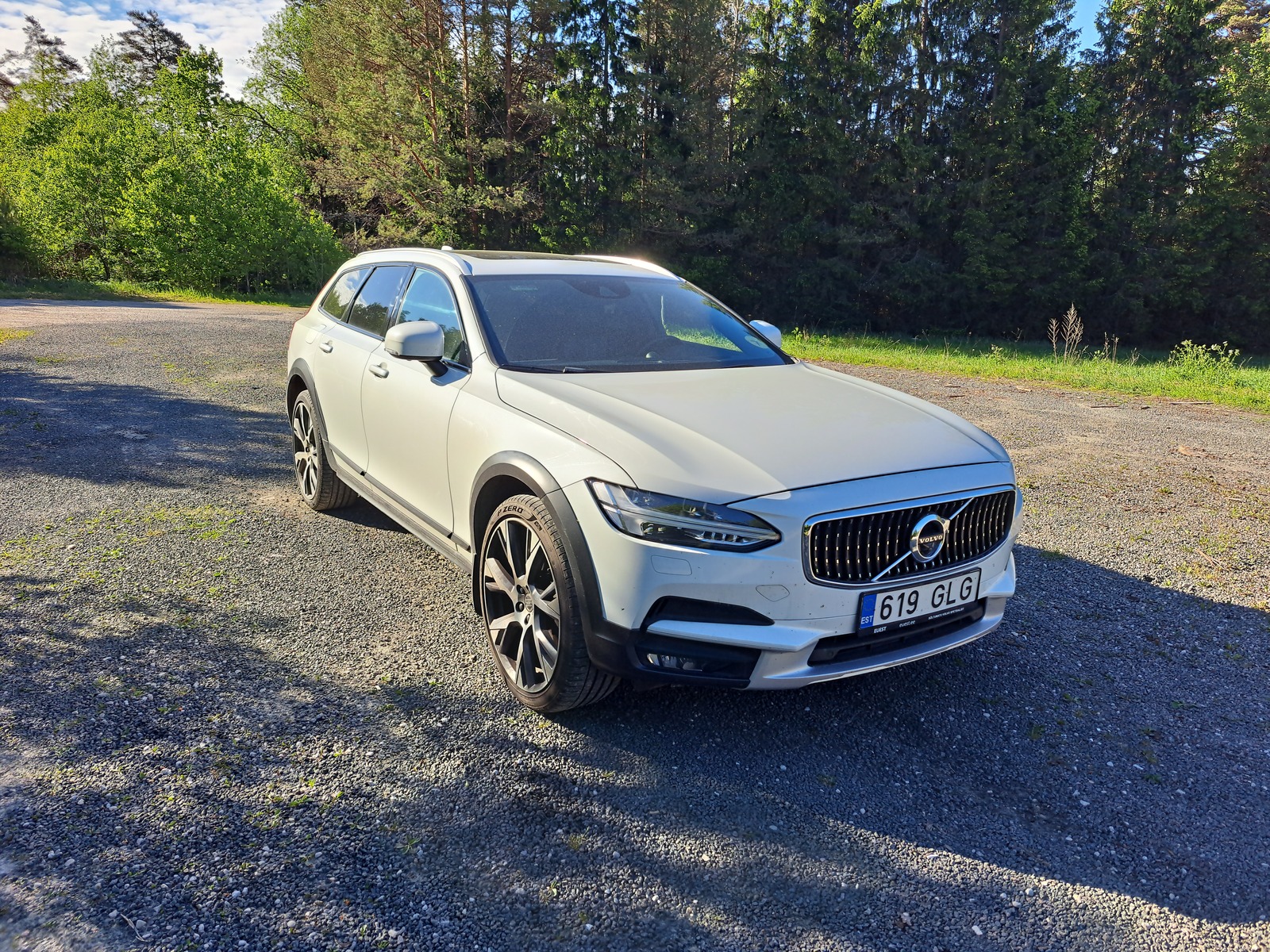 Volvo V90 Cross Country