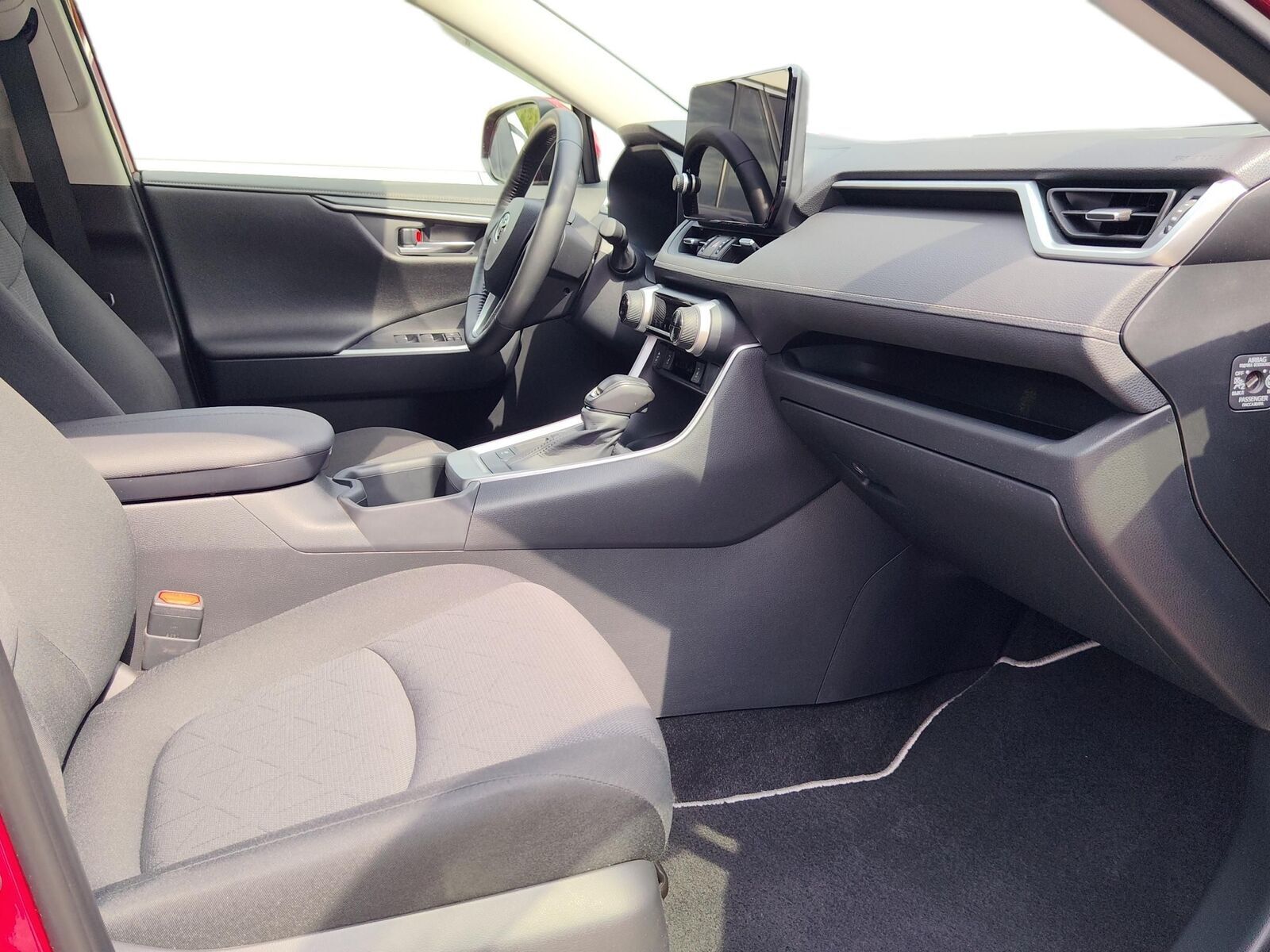 Toyota RAV4 Luxury Limited 131kW 2025, kuva 6/10