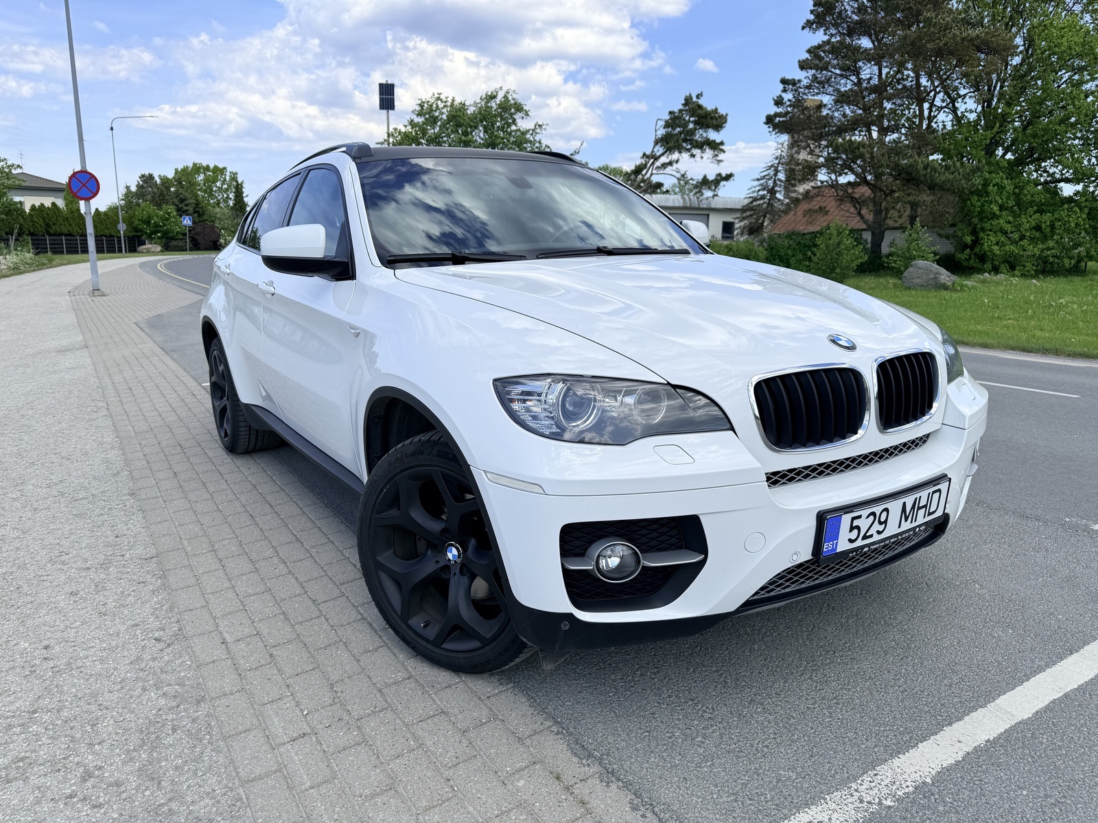 BMW X6 Sportpakett White Pearl 3.0 180kW
