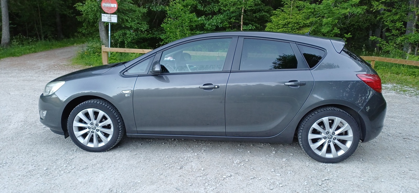 Opel Astra 2012, kuva 6/10