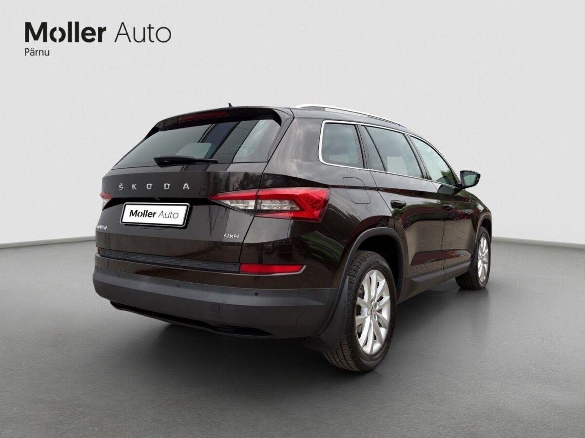 Škoda Kodiaq 2019, photo 2/16