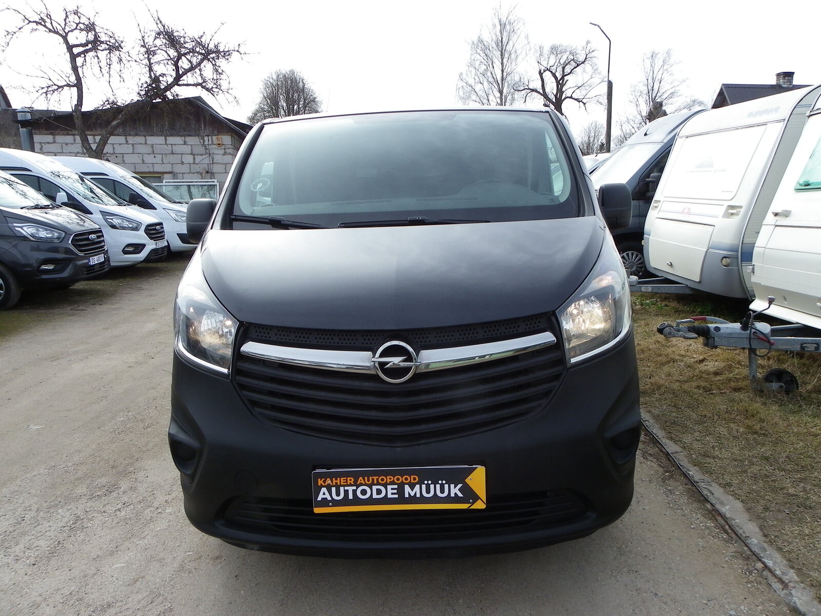 Opel Vivaro 2015, kuva 2/17