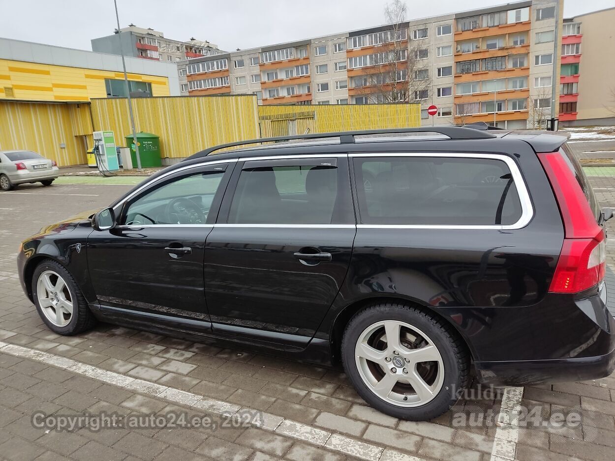 Volvo V70 2012, photo 5/5